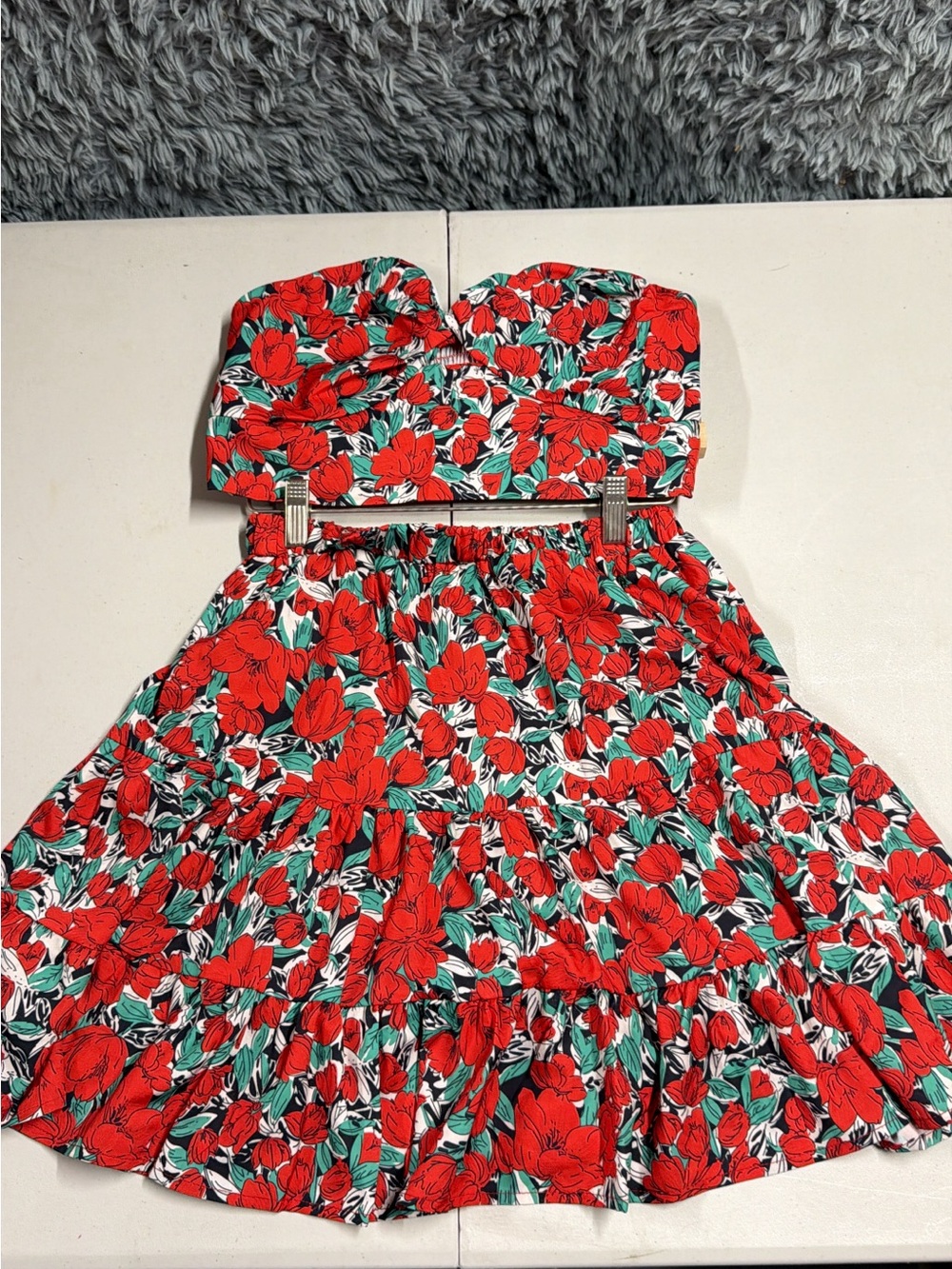 Red Floral Two-Piece Crop Top and Skirt Set size S
